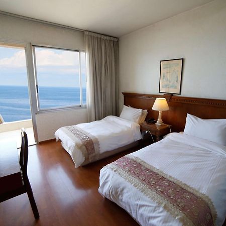 Holiday Home Suites Beirut Exterior foto