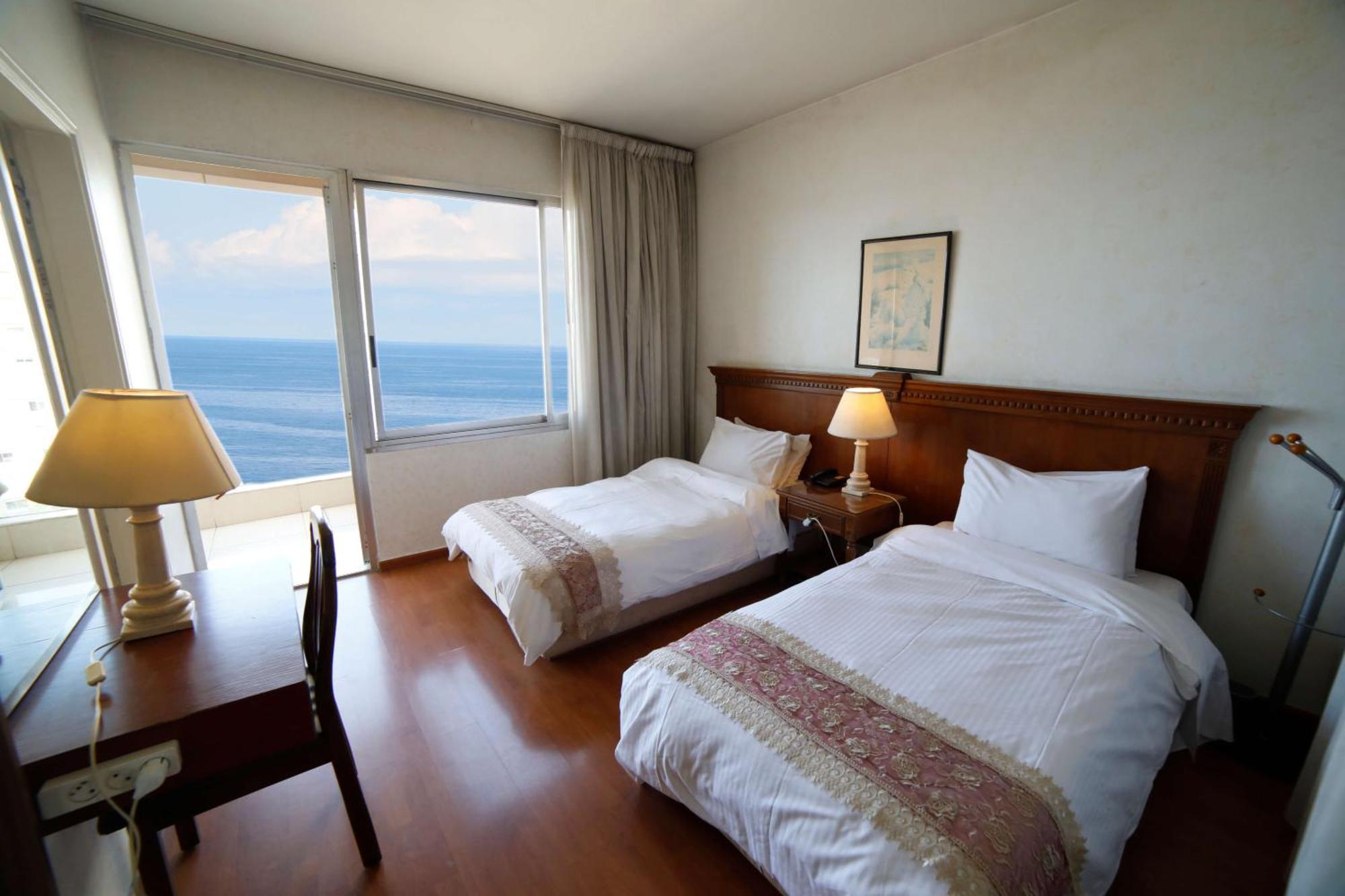 Holiday Home Suites Beirut Exterior foto